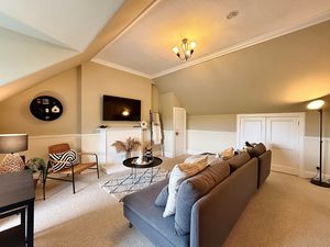 Photo 5- click for photo gallery